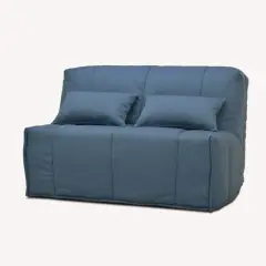Canapé bz bleu avec coussins. Facile à déplier pour un couchage d'appoint.