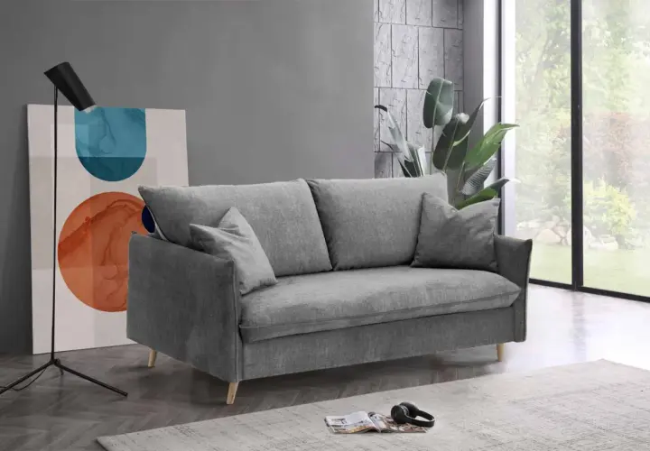 Canapé gris confortable avec coussins, idéal pour un salon moderne. Les dimensions canapé sont parfaites pour un petit espace.